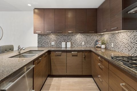 16-print-016 at 406 - 210 W 13 Street, Central Lonsdale, North Vancouver