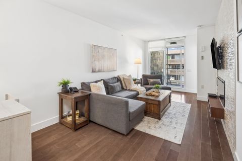 6-print-006 at 406 - 210 W 13 Street, Central Lonsdale, North Vancouver