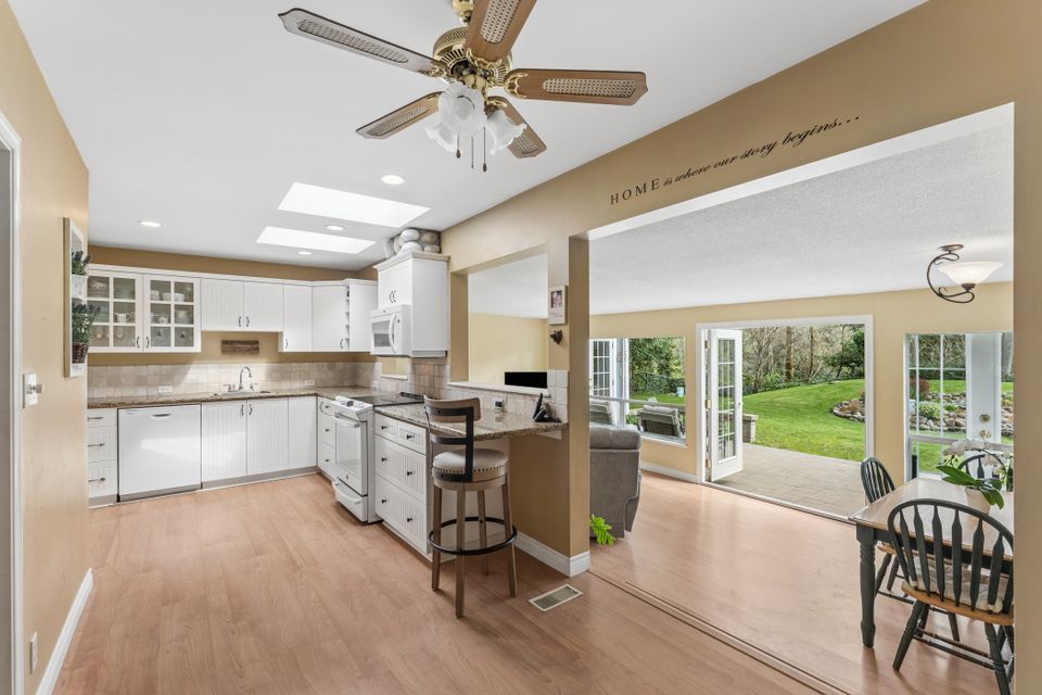 12 at 1874 Appin Road, Westlynn, North Vancouver