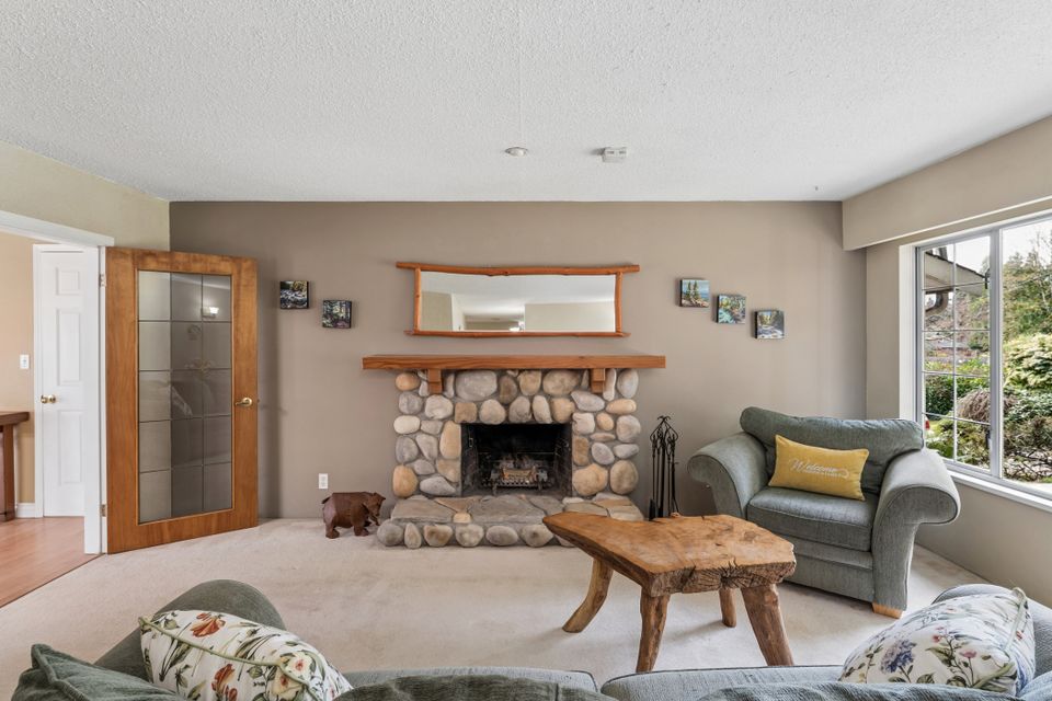 5 at 1874 Appin Road, Westlynn, North Vancouver