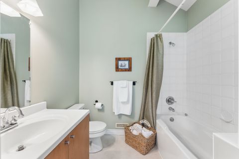 17 at 1874 Appin Road, Westlynn, North Vancouver