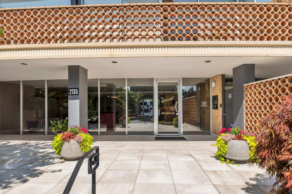 263104983-eff0f8fb-0185-4f87-92e0-c2cb4d10062f at 105 - 2135 Argyle Avenue, Dundarave, West Vancouver