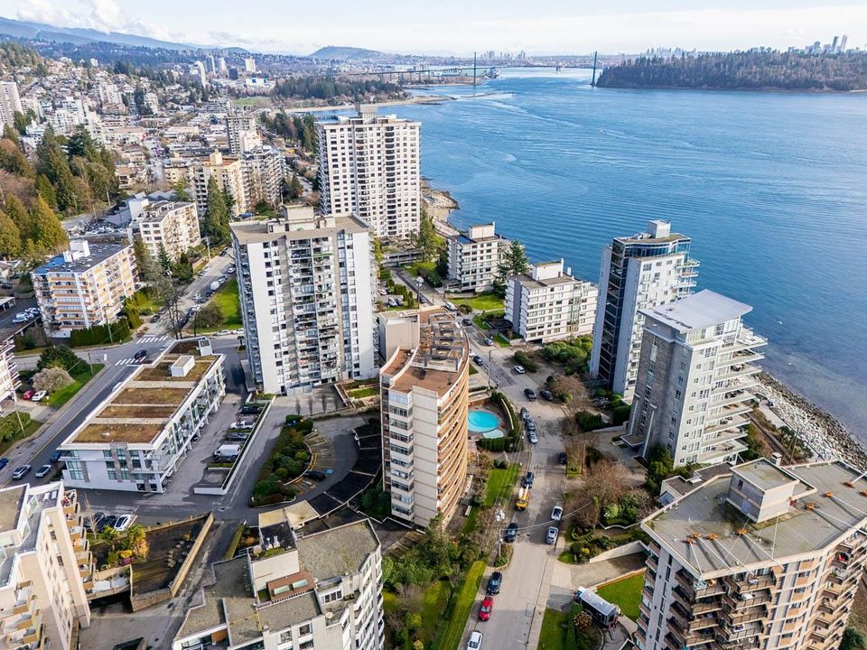 263110386-371f5495-17fd-47b2-8e71-c5503abf44d4 at 105 - 2135 Argyle Avenue, Dundarave, West Vancouver