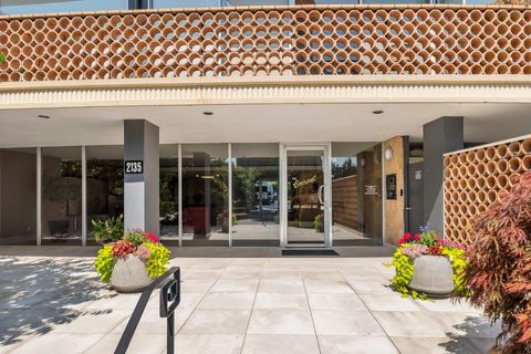 263104983-eff0f8fb-0185-4f87-92e0-c2cb4d10062f at 105 - 2135 Argyle Avenue, Dundarave, West Vancouver