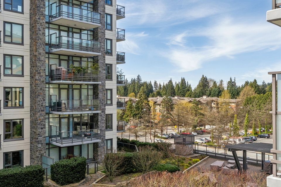 20-web-or-mls-20 at 403 - 2780 Valley Centre Avenue, Lynn Valley, North Vancouver