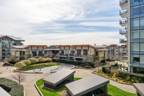 19-web-or-mls-19 at 403 - 2780 Valley Centre Avenue, Lynn Valley, North Vancouver