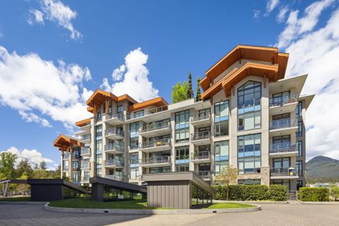 2-web-or-mls-02 at 403 - 2780 Valley Centre Avenue, Lynn Valley, North Vancouver
