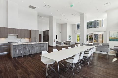 39-web-or-mls-39 at 403 - 2780 Valley Centre Avenue, Lynn Valley, North Vancouver