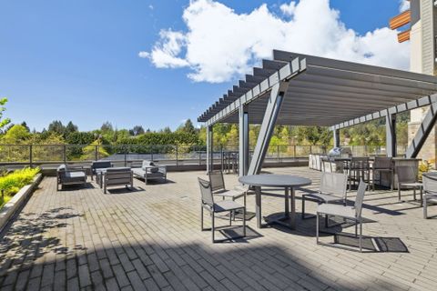 40-web-or-mls-40 at 403 - 2780 Valley Centre Avenue, Lynn Valley, North Vancouver