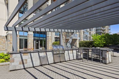 42-web-or-mls-42 at 403 - 2780 Valley Centre Avenue, Lynn Valley, North Vancouver