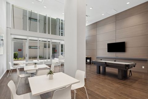 45-web-or-mls-45 at 403 - 2780 Valley Centre Avenue, Lynn Valley, North Vancouver