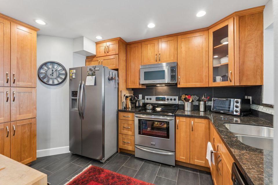 16-web-or-mls-016 at 419 - 121 W 29th Street, Upper Lonsdale, North Vancouver