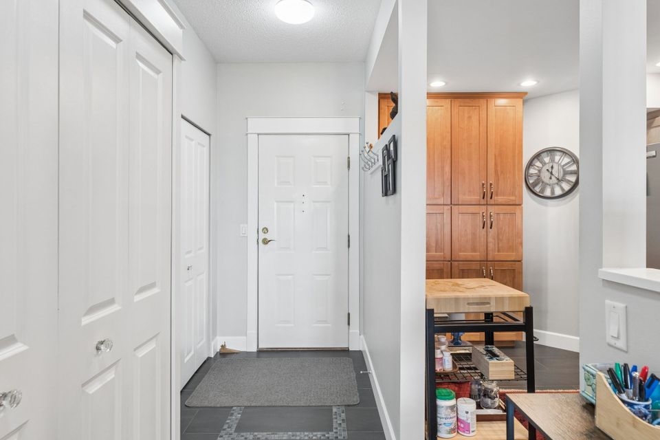 7-web-or-mls-007 at 419 - 121 W 29th Street, Upper Lonsdale, North Vancouver