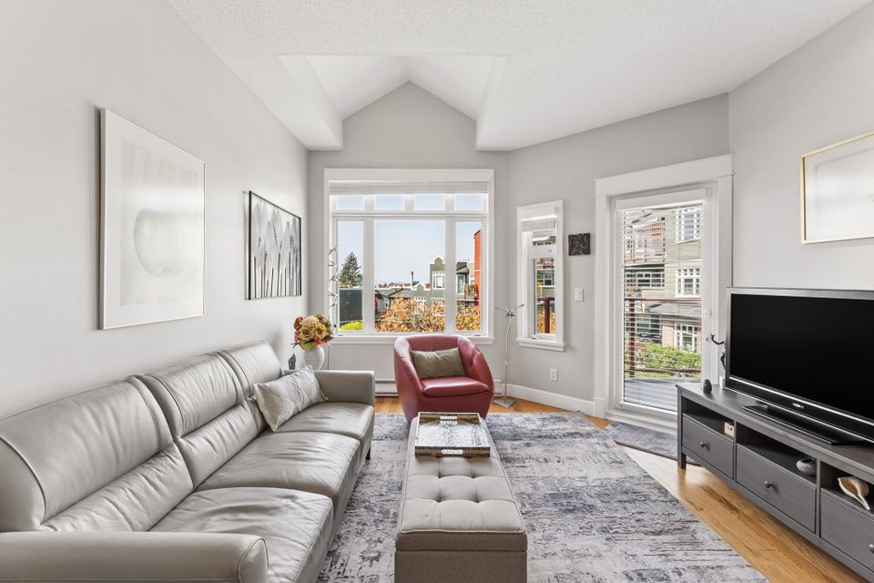 8-web-or-mls-008 at 419 - 121 W 29th Street, Upper Lonsdale, North Vancouver