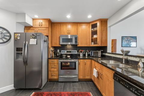 17-web-or-mls-017 at 419 - 121 W 29th Street, Upper Lonsdale, North Vancouver