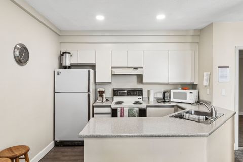 41-web-or-mls-041 at 419 - 121 W 29th Street, Upper Lonsdale, North Vancouver