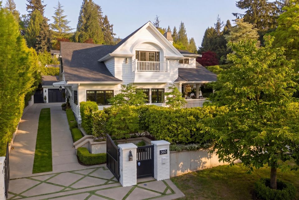 263144870-395e7798-bc3c-4762-bbdb-7c6fdbccede9 at 360 E Windsor Road, Upper Lonsdale, North Vancouver