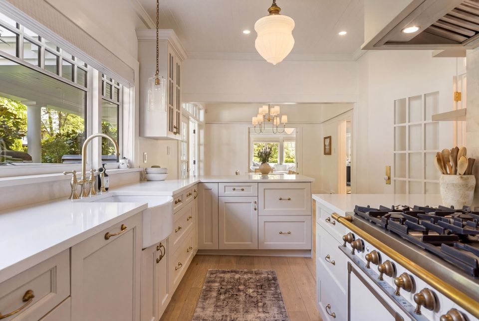 263144870-9f9988b8-03f2-488c-9c2b-f5fd9becb97c at 360 E Windsor Road, Upper Lonsdale, North Vancouver