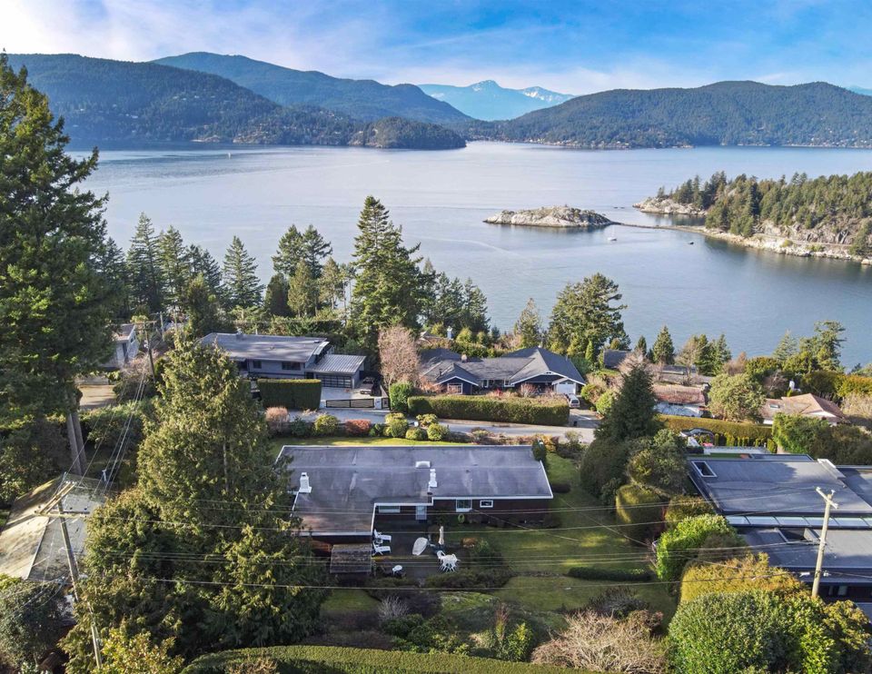 20 at 6240 Overstone Drive, Gleneagles, West Vancouver
