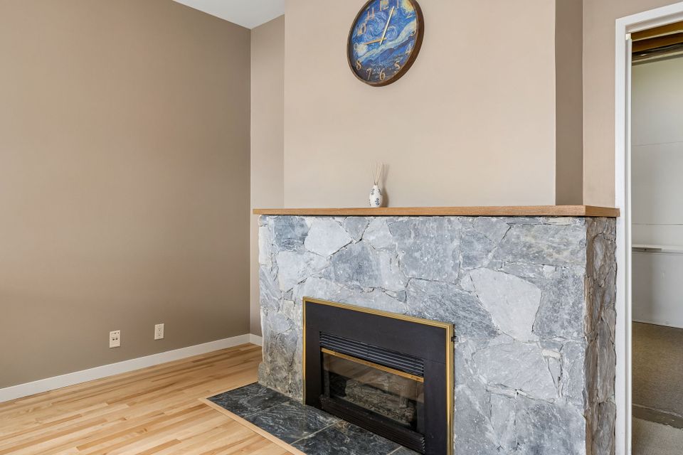 13-web-or-mls-550-ventura-cres_013 at 550 Ventura Crescent, Upper Delbrook, North Vancouver