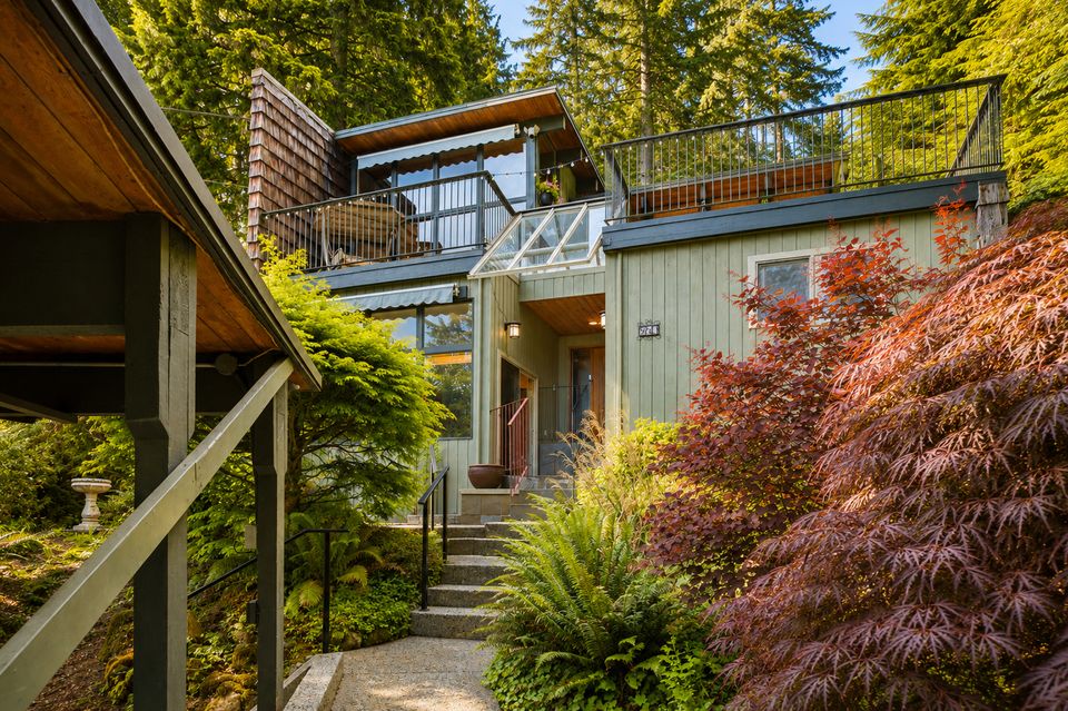 2 at 550 Ventura Crescent, Upper Delbrook, North Vancouver