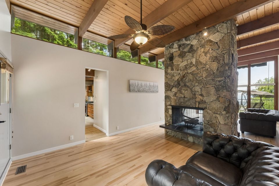 21-web-or-mls-550-ventura-cres_021 at 550 Ventura Crescent, Upper Delbrook, North Vancouver