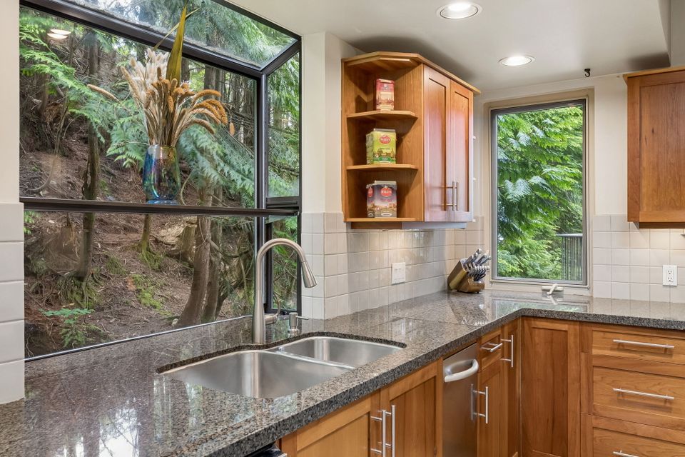 40-web-or-mls-550-ventura-cres_040 at 550 Ventura Crescent, Upper Delbrook, North Vancouver