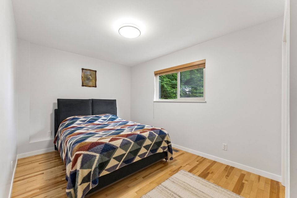50-web-or-mls-550-ventura-cres_050 at 550 Ventura Crescent, Upper Delbrook, North Vancouver