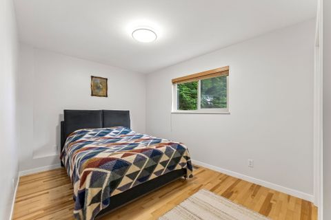 50-web-or-mls-550-ventura-cres_050 at 550 Ventura Crescent, Upper Delbrook, North Vancouver