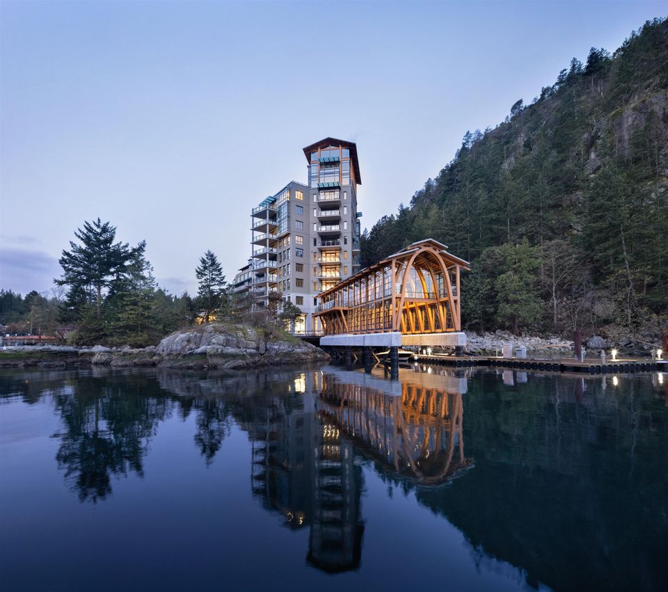 back at 302 - 6707 Nelson Avenue, Horseshoe Bay WV, West Vancouver