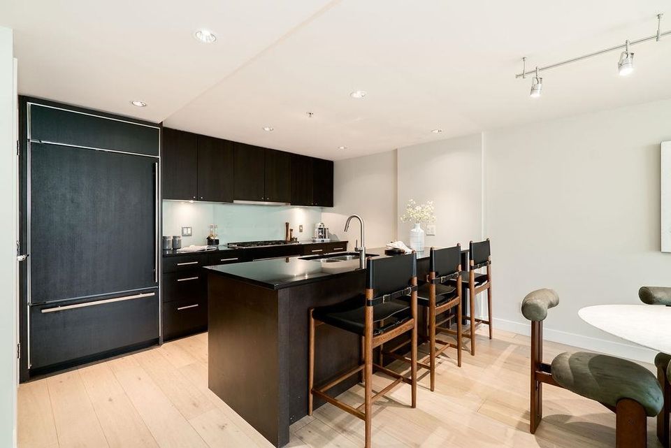 12 at 1471 Howe Street, Yaletown, Vancouver West