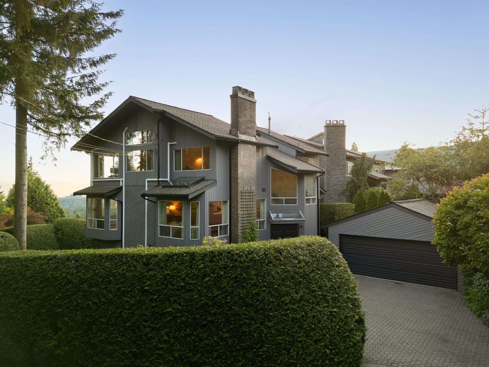 side at 551 Palisade Drive, Canyon Heights NV, North Vancouver