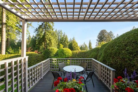 deck at 551 Palisade Drive, Canyon Heights NV, North Vancouver