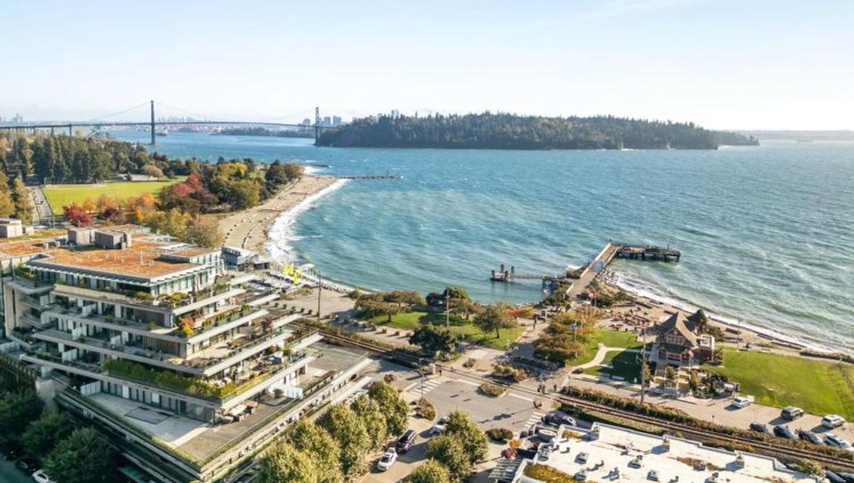 main at 209 - 1355 Bellevue, Ambleside, West Vancouver
