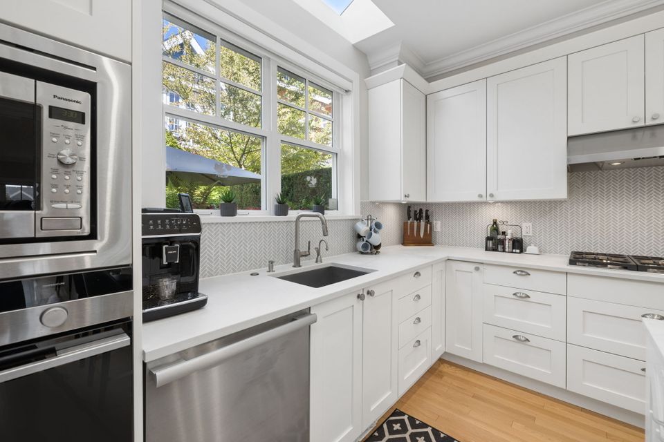 16-web-or-mls-2015esquimalt016 at 2015 Esquimalt Avenue, Ambleside, West Vancouver