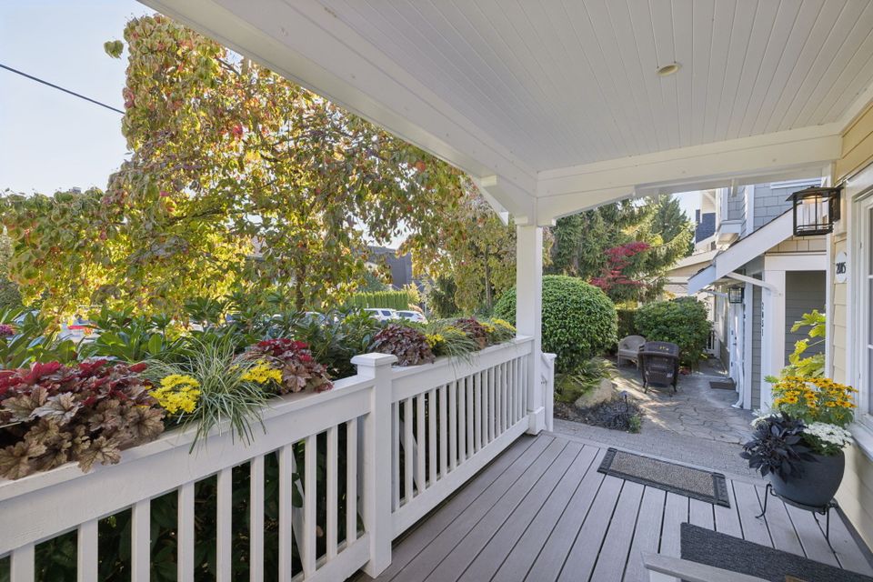 57-web-or-mls-2015esquimalt057 at 2015 Esquimalt Avenue, Ambleside, West Vancouver