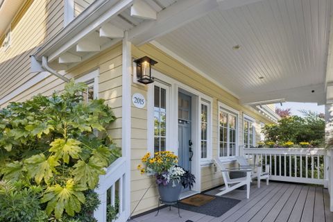 55-web-or-mls-2015esquimalt055 at 2015 Esquimalt Avenue, Ambleside, West Vancouver
