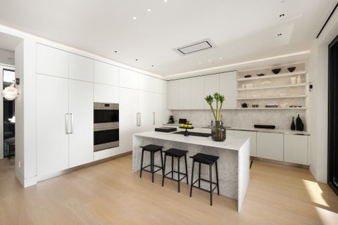 3156-travers-ave-5399 at 3156 Travers Avenue, West Bay, West Vancouver