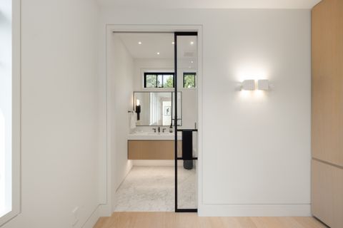 3156-travers-ave-5451 at 3156 Travers Avenue, West Bay, West Vancouver