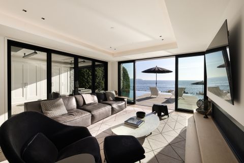 3156-travers-ave-5595 at 3156 Travers Avenue, West Bay, West Vancouver