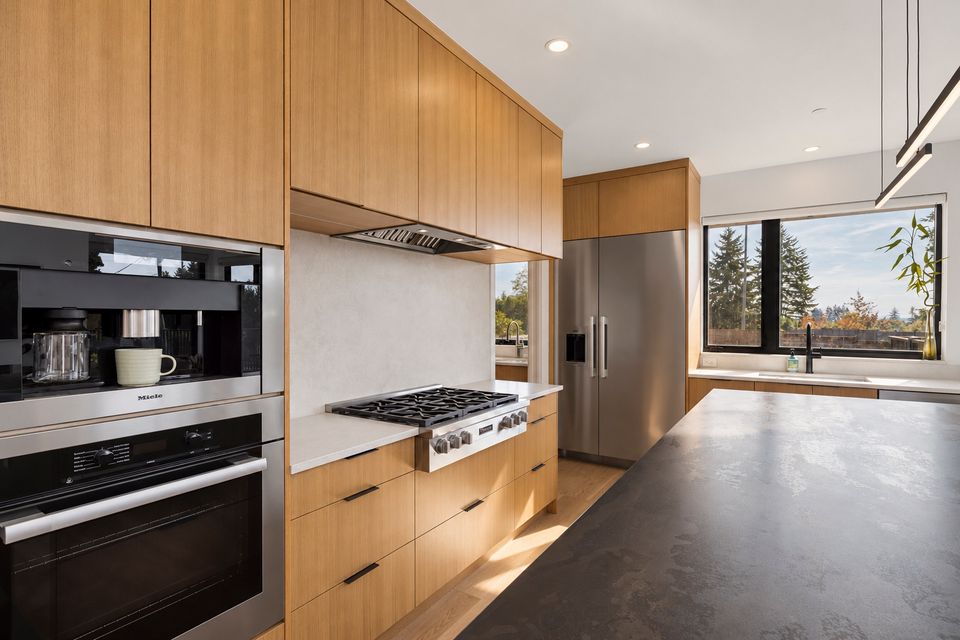 24 at 366 w 25th Street, Upper Lonsdale, North Vancouver