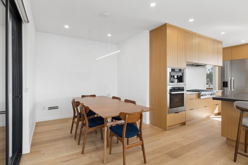 29a at 366 w 25th Street, Upper Lonsdale, North Vancouver