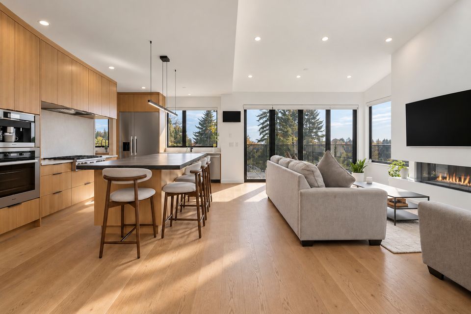 3c at 366 w 25th Street, Upper Lonsdale, North Vancouver