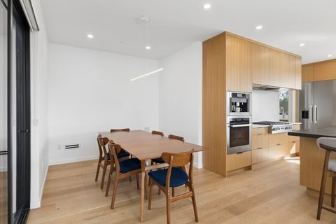 29a at 366 w 25th Street, Upper Lonsdale, North Vancouver