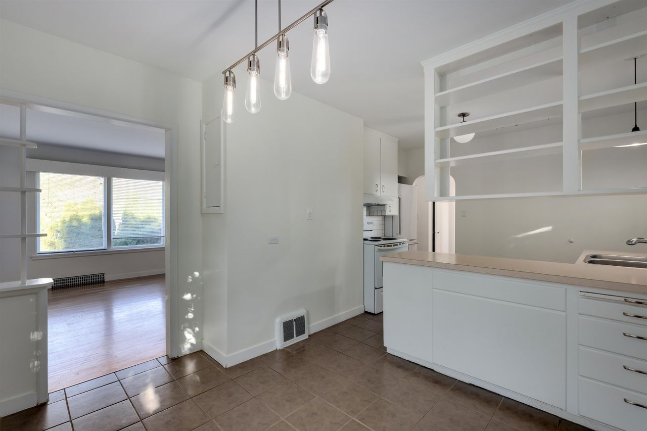 509-e-keith-road-queensbury-north-vancouver-07 at 509 E Keith Road, Queensbury, North Vancouver