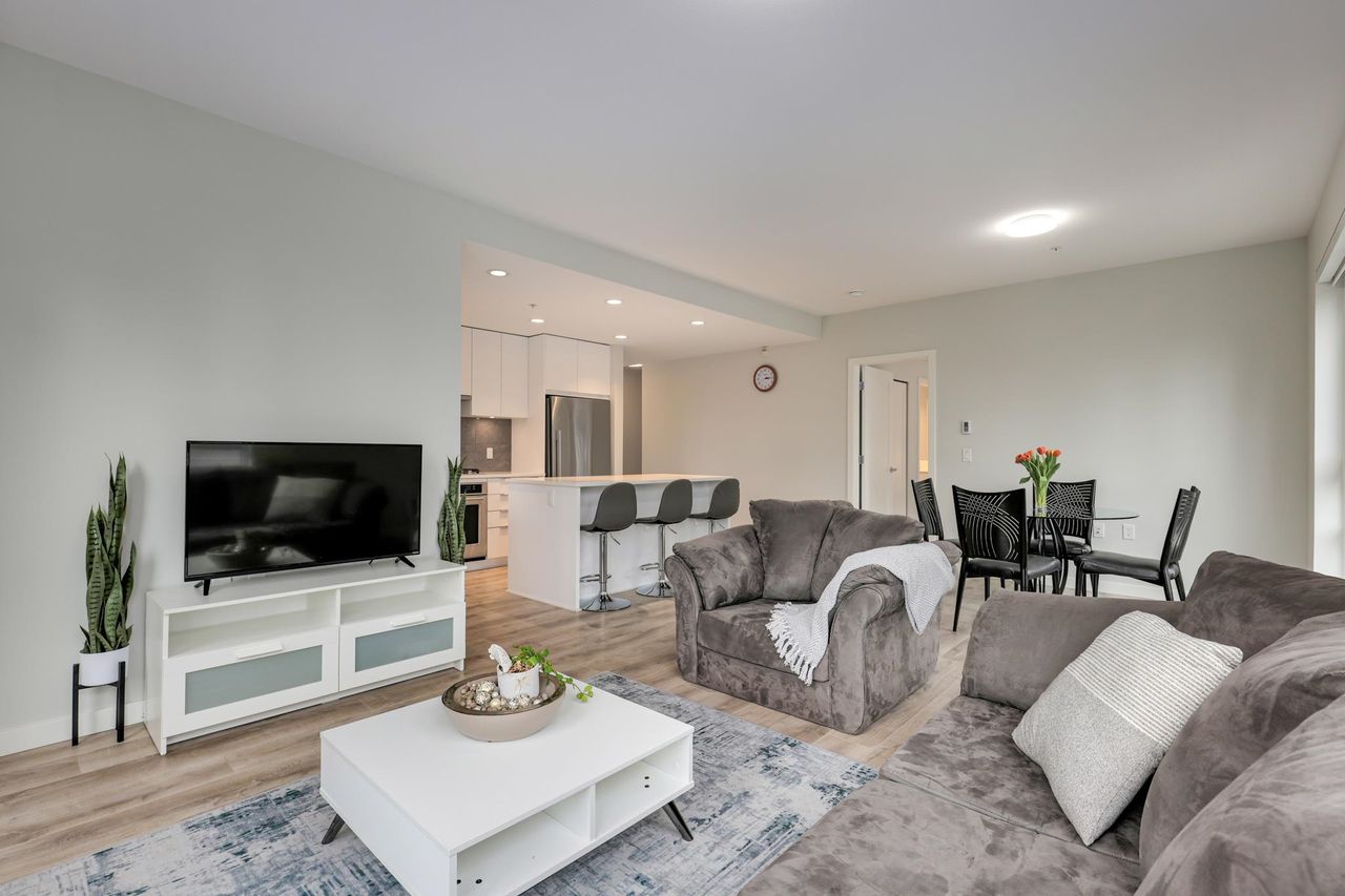 615-cottonwood-avenue-coquitlam-west-coquitlam-05 at 404 - 615 Cottonwood Avenue, Coquitlam West, Coquitlam