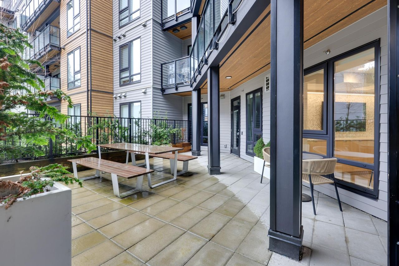 615-cottonwood-avenue-coquitlam-west-coquitlam-25 at 404 - 615 Cottonwood Avenue, Coquitlam West, Coquitlam