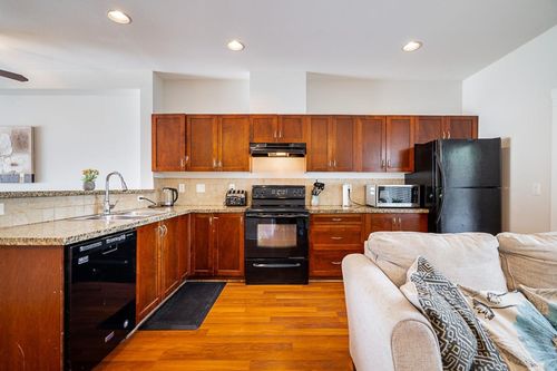 16588-fraser-highway-fleetwood-tynehead-surrey-13 at 38 - 16588 Fraser Highway, Fleetwood Tynehead, Surrey