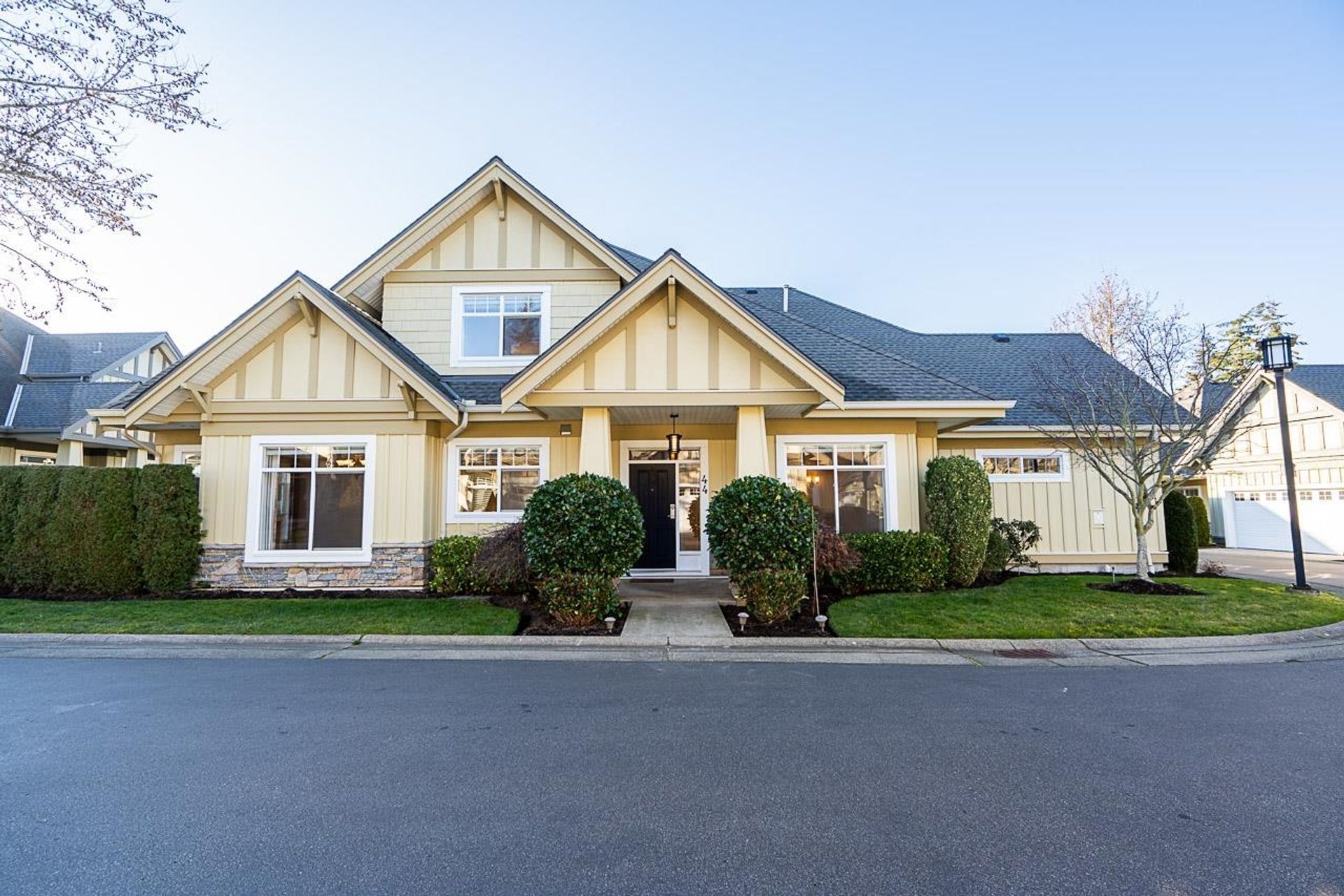44 - 14968 24 Avenue, Sunnyside Park Surrey, South Surrey White Rock  by The Valley Group  44 - 14968 24 Avenue, Sunnyside Park Surrey, South Surrey White Rock