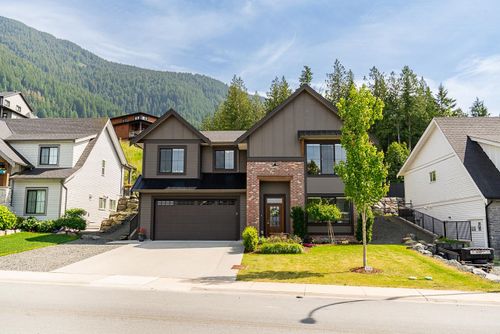 50202-kensington-drive-eastern-hillsides-chilliwack-02 at 50202 Kensington Drive, Eastern Hillsides, Chilliwack